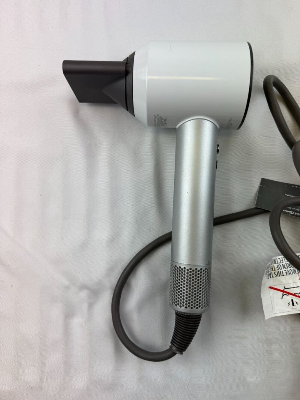 Dyson Supersonic HD07 Professional Hair Dryer, Silver/White - 100% Original - Picture 2 of 9